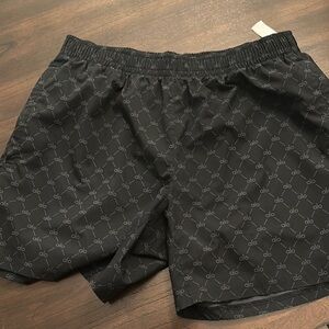 ALO Yoga Black Men's Shorts